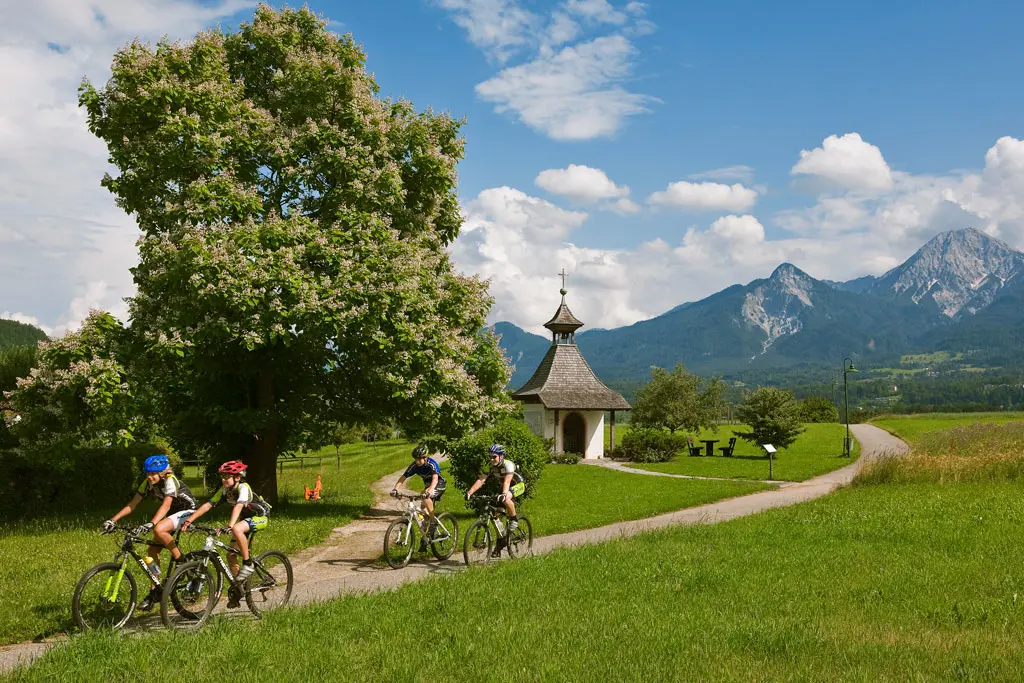 makkelijk fietsen en mountainbiken bij Faakersee bij Villach
