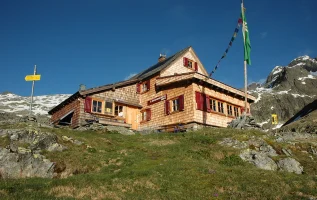 Adolf Nossberger Hütte: Die Hütte im Nationalpark Hohe Tauern