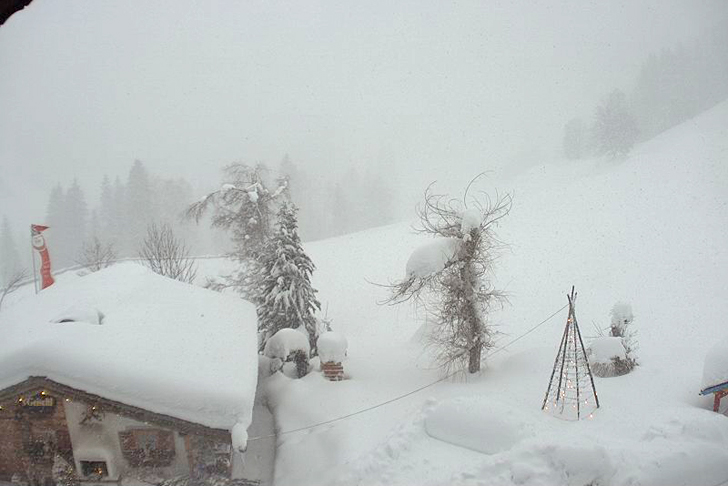 Verse sneeuw bij Gasthof & Berghof Pension Wildau in Lungötz 