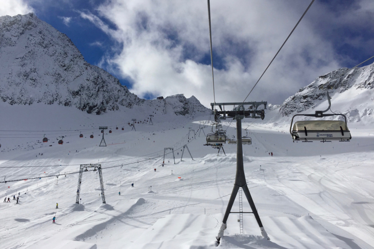 In de skilift op de Stubaier Gletscher In de skilift op de Stubaier Gletscher eind oktober