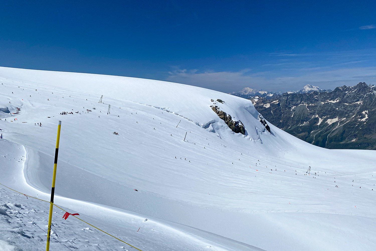 Skigebiet im Sommer Zermatt Matterhorn Glacier Paradise